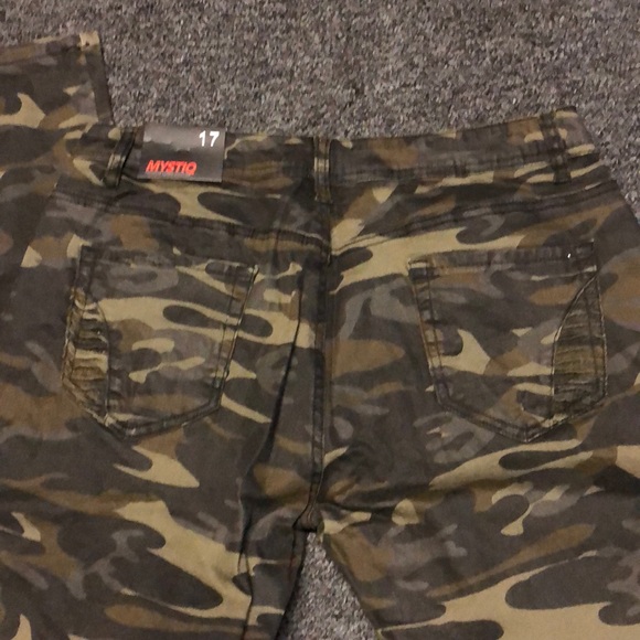 Ladies camouflage jeans - Picture 4 of 4